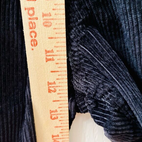 Levi's High Waisted Mom Jeans Women's 31 X 30 Corduroy Black Relaxed Tapered - Picture 8 of 13